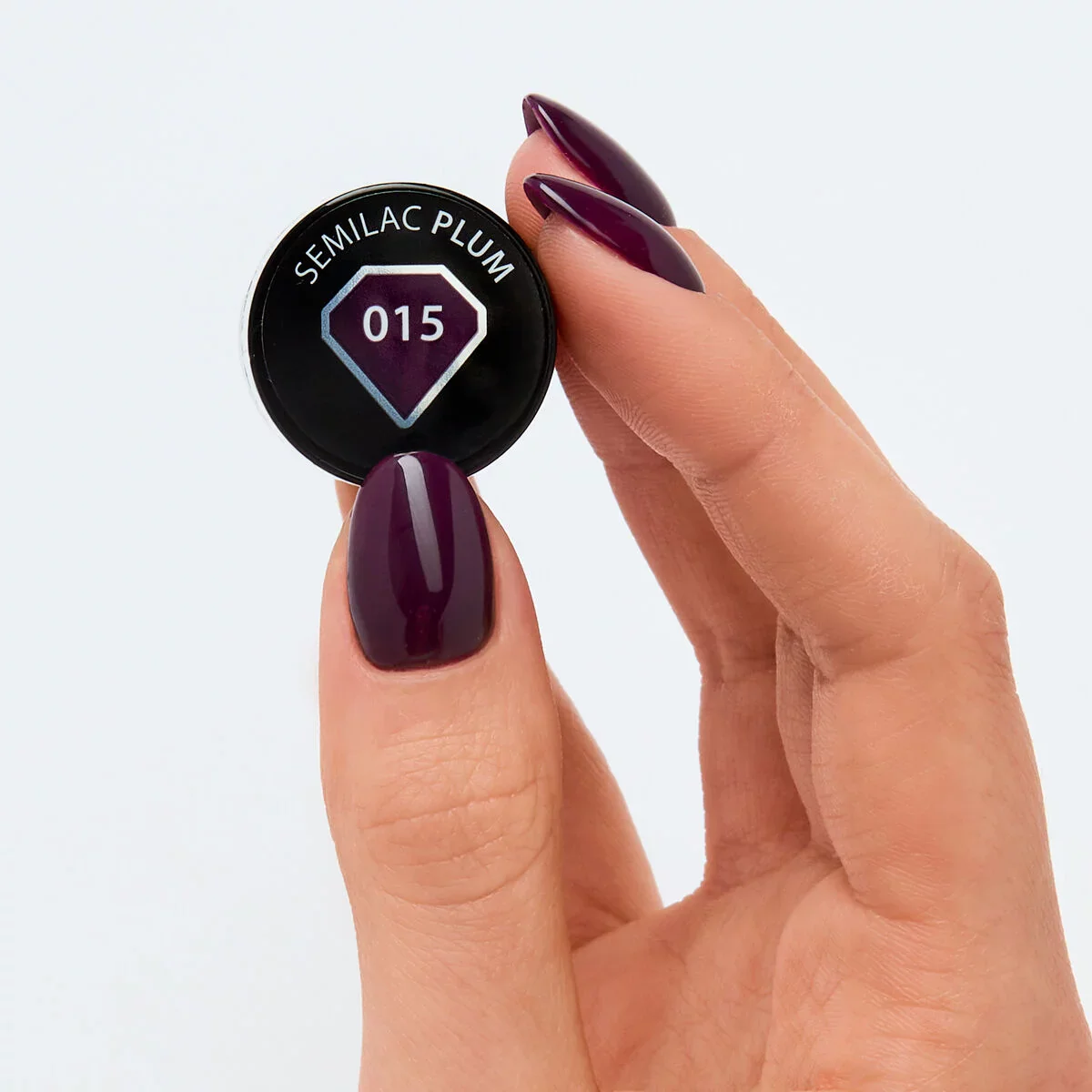 015 Plum - Semilac Soak Off Gel / Hybrid Nail Polish - Image 2
