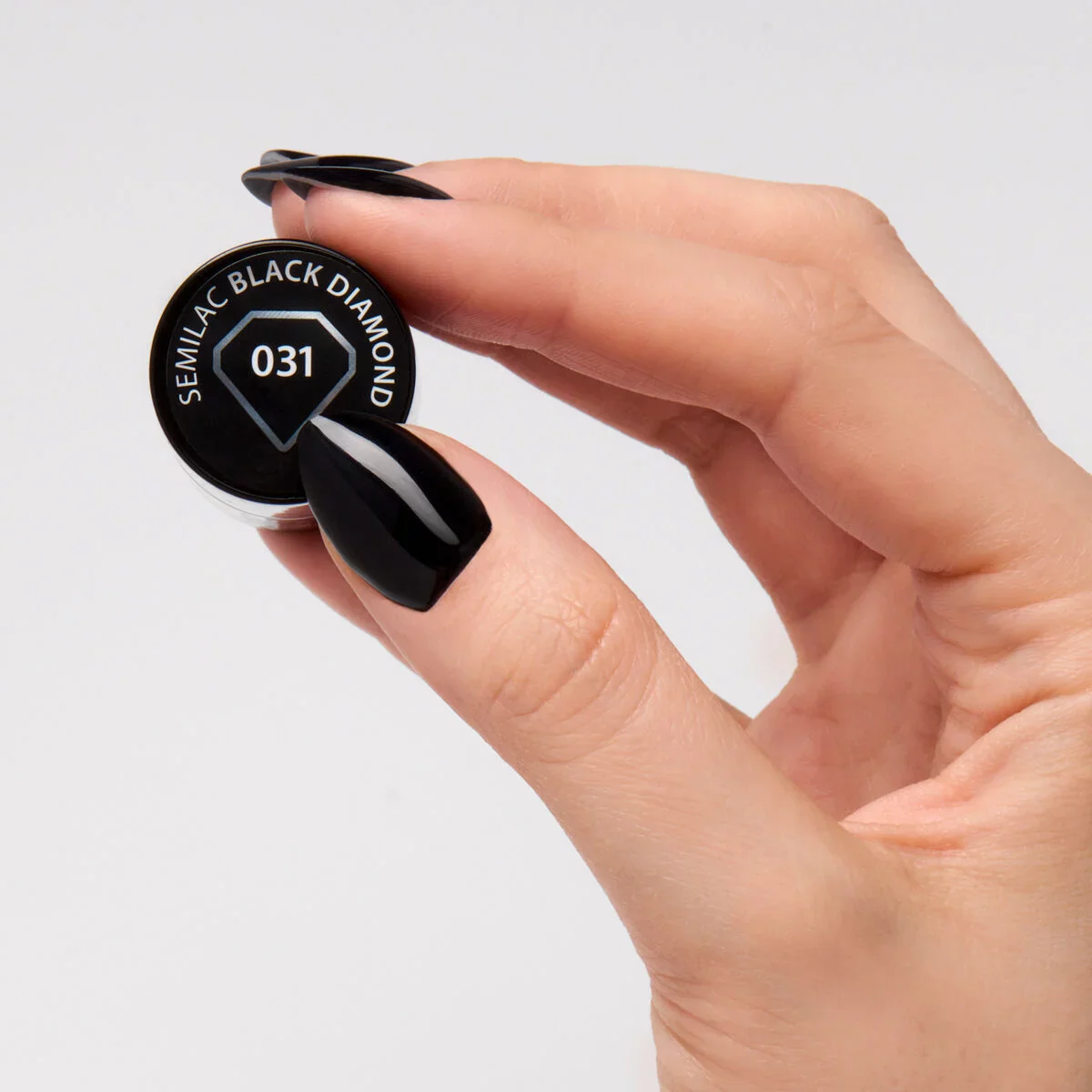 031 Black Diamond - Semilac Soak Off Gel / Hybrid Nail Polish - Image 3