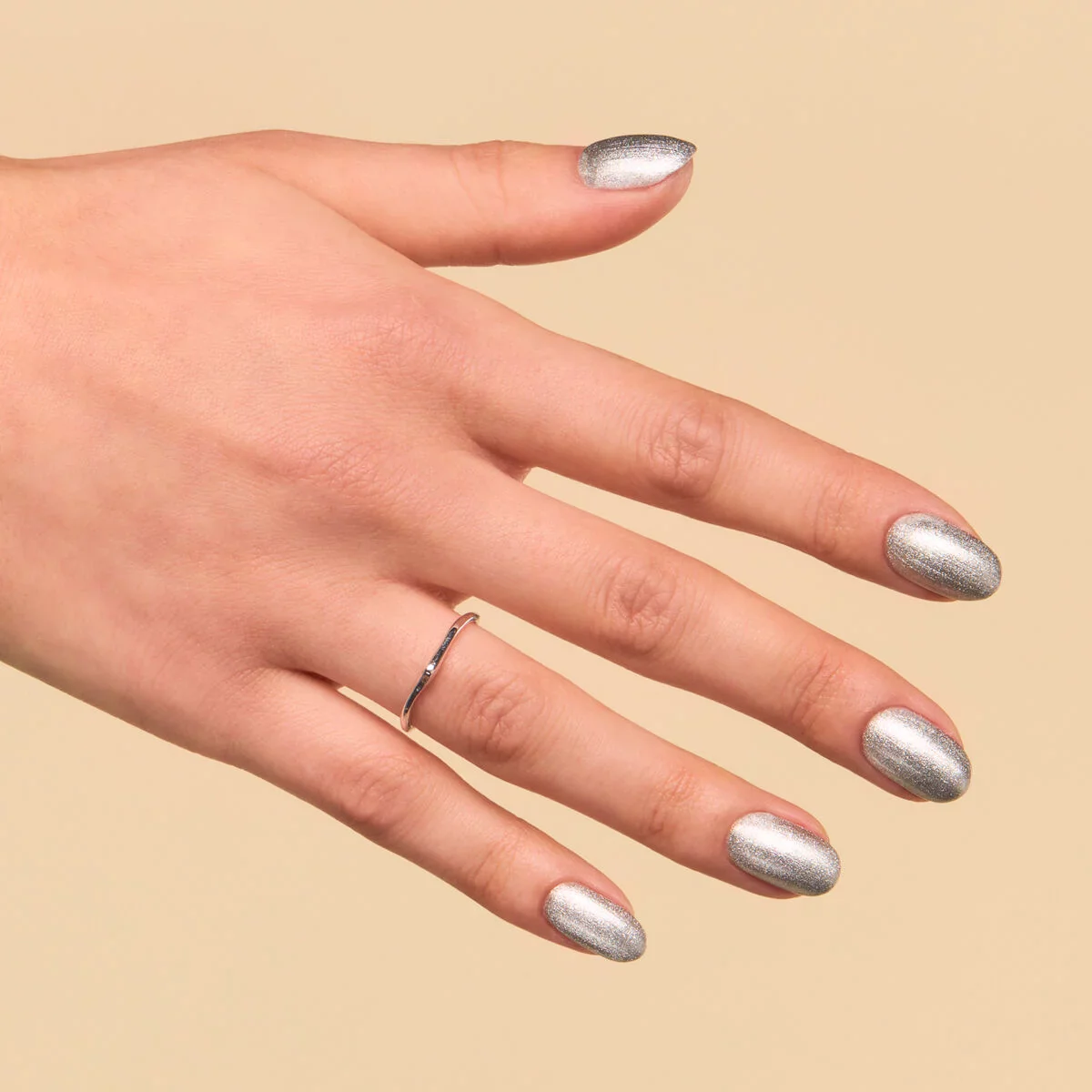 093 Silver Dust - Semilac Soak Off Gel / Hybrid Nail Polish - Image 4