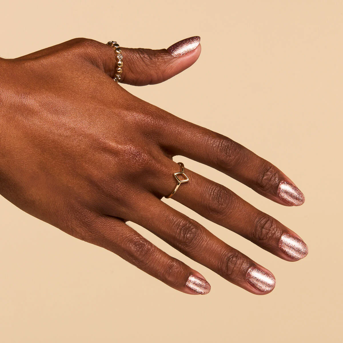 307 Golden Icing - Semilac Soak Off Gel / Hybrid Nail Polish - Image 4