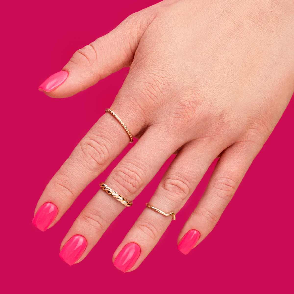 435 Friendly Magenta - Semilac Soak Off Gel / Hybrid Nail Polish - Image 4