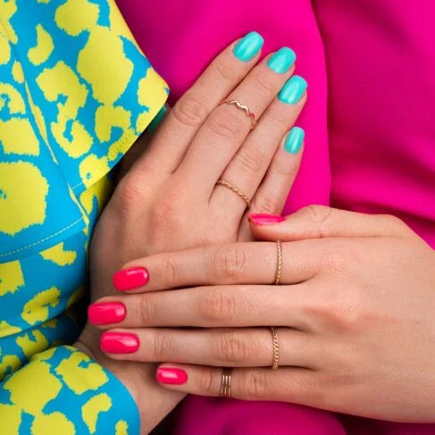439 STRONG TURQUOISE Semilac Soak Off Gel / Hybrid Nail Polish - EVEN BETTER TOGETHER Collection - Image 4