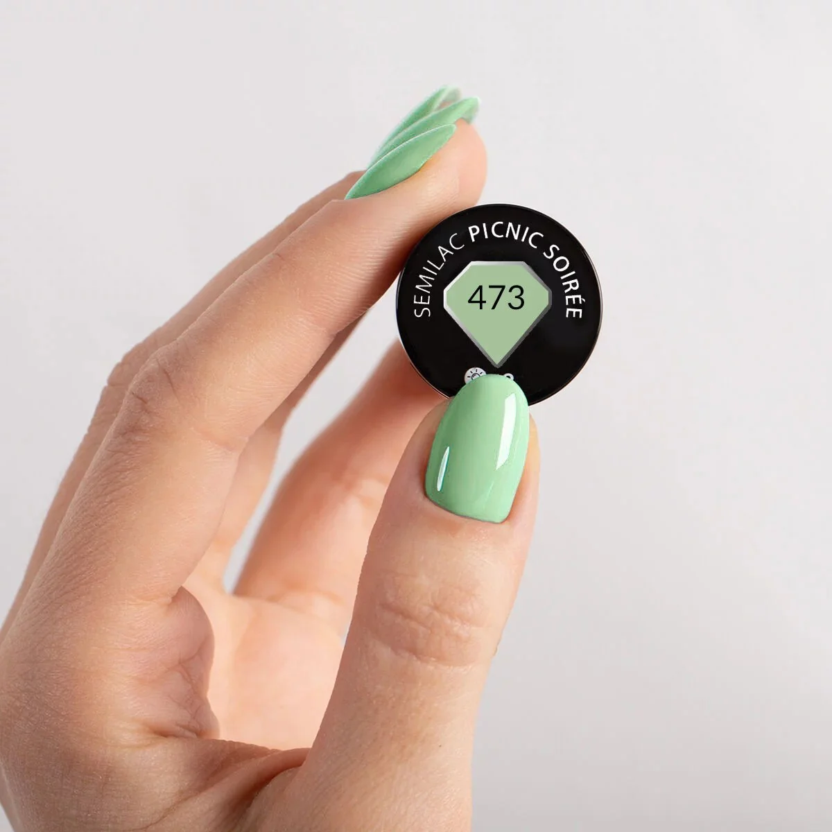 473 Picnic Soiree - Semilac Soak Off Gel / Hybrid Nail Polish - Image 3