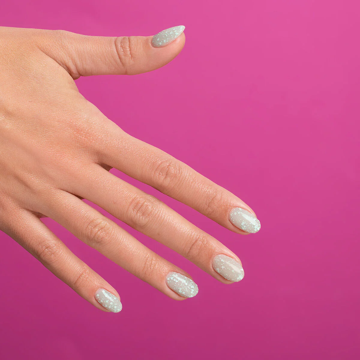 495 Mint Glacier - Semilac Soak Off Gel / Hybrid Nail Polish - Image 4