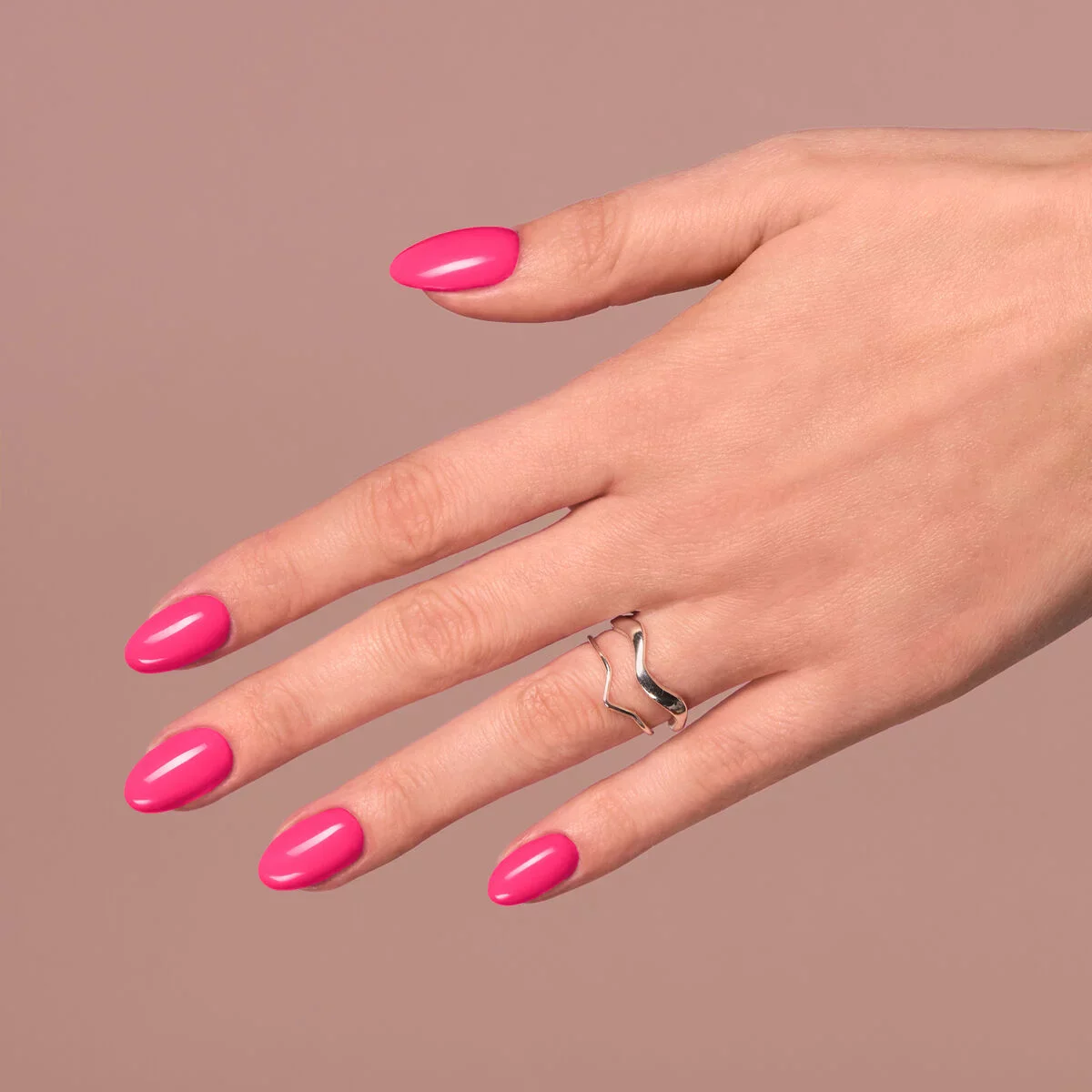 571 Neon Strawberry - Semilac Soak Off Gel / Hybrid Nail Polish - Image 3