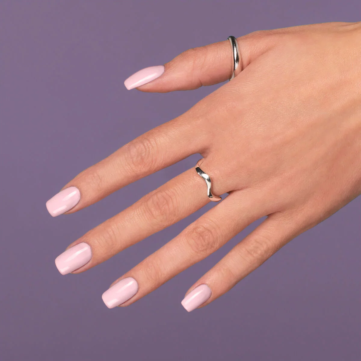 572 Bride Like Me - Semilac Soak Off Gel / Hybrid Nail Polish - Image 3