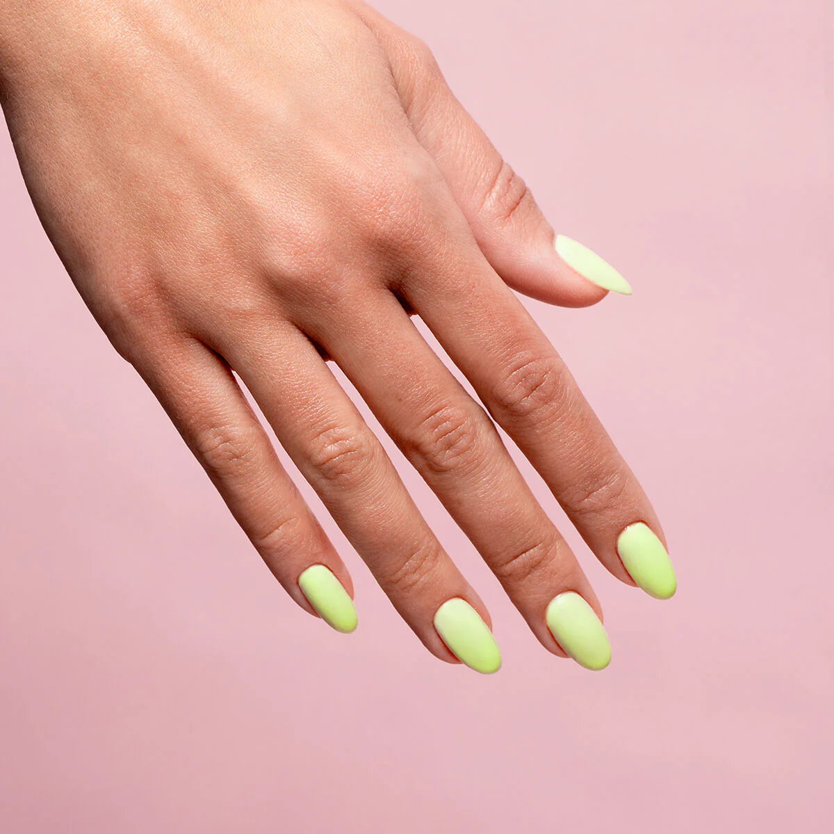 604 Luminous Lemon - Semilac Soak Off Gel / Hybrid Nail Polish - Image 3
