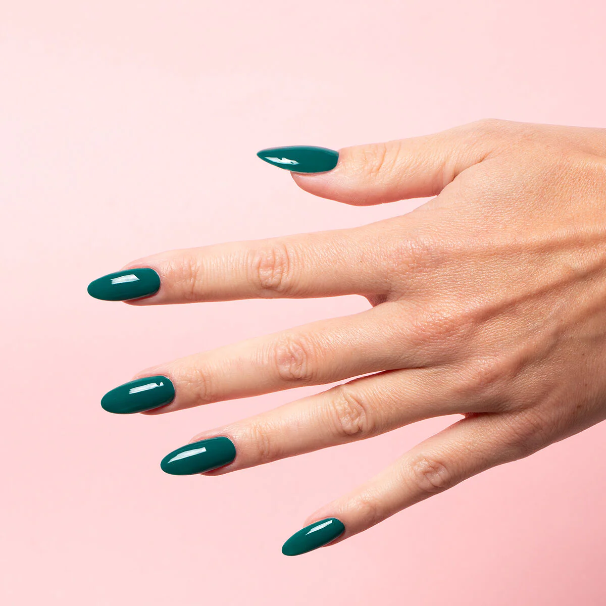 606 Cool Green - Semilac Soak Off Gel / Hybrid Nail Polish - Image 3