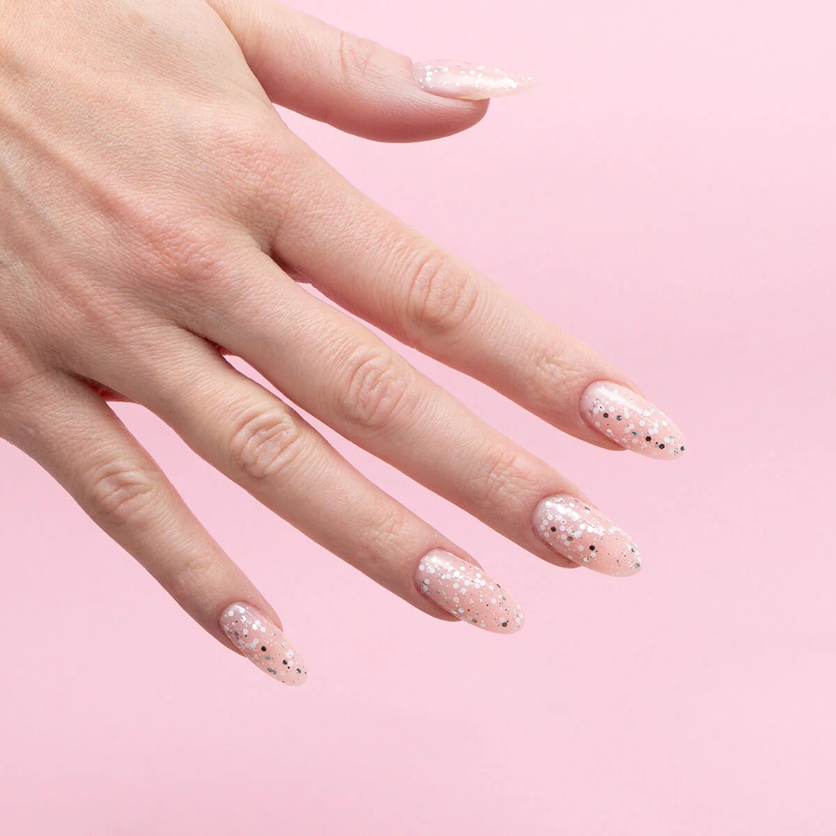 924 Silver & White Drops - Semilac Soak Off Gel / Hybrid Nail Polish - Image 3