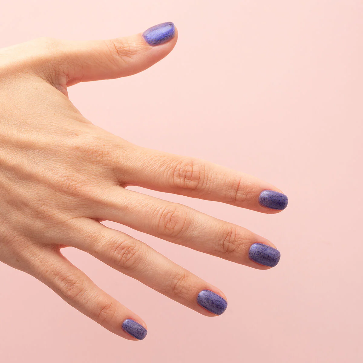 937 Midnight Fever - Semilac Soak Off Gel / Hybrid Nail Polish - Image 4