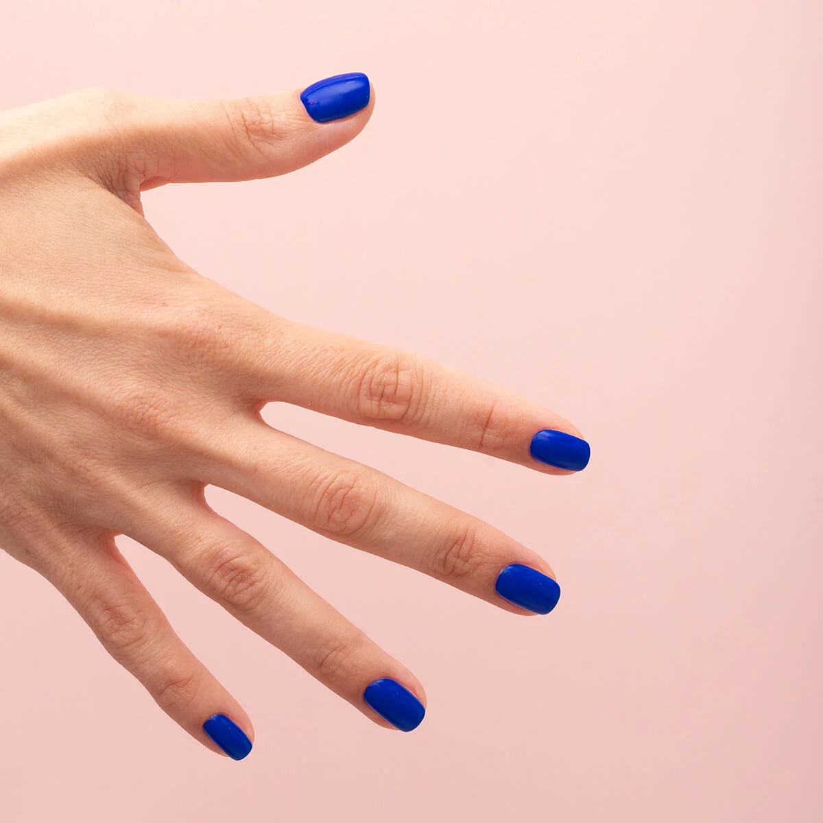 938 Electric Rave - Semilac Soak Off Gel / Hybrid Nail Polish - Image 3