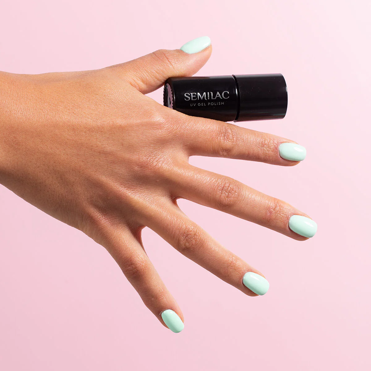 972 Mint to Be- Semilac Soak Off Gel / Hybrid Nail Polish - Image 3