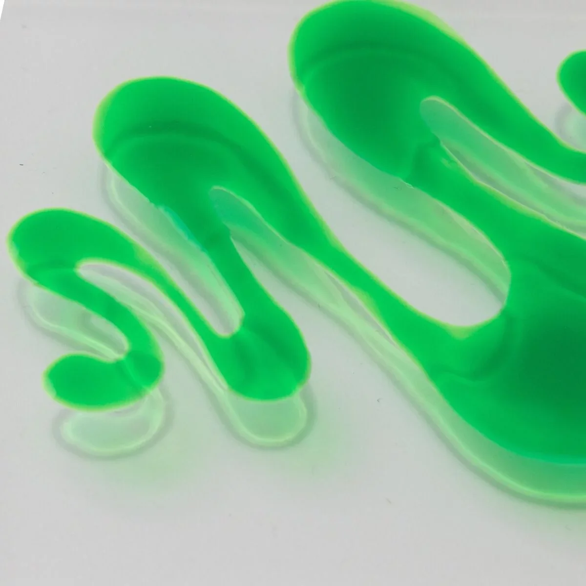 984 Jelly Appletini - Semilac Soak Off Gel / Hybrid Nail Polish - Image 6