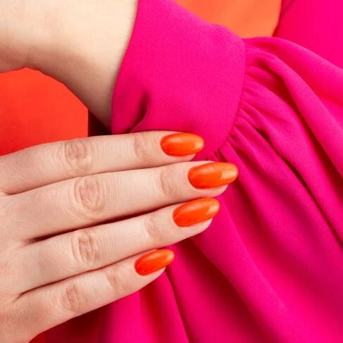 434 OPTIMISTIC RED Semilac Soak Off Gel / Hybrid Nail Polish - EVEN BETTER TOGETHER Collection - Image 3