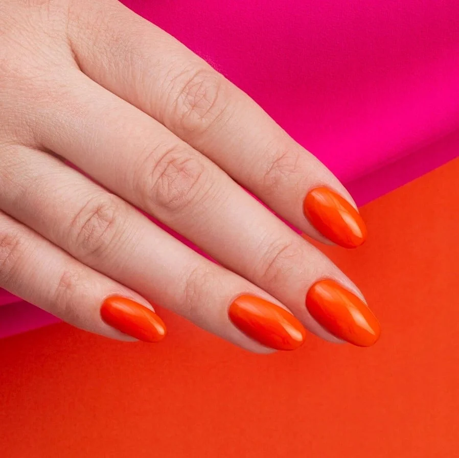 434 OPTIMISTIC RED Semilac Soak Off Gel / Hybrid Nail Polish - EVEN BETTER TOGETHER Collection - Image 4